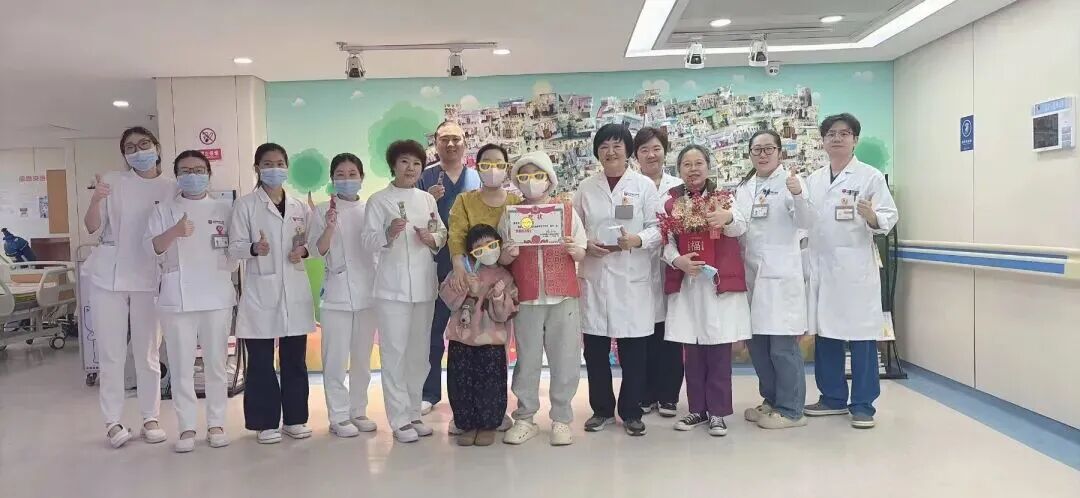 Discharge day group photo