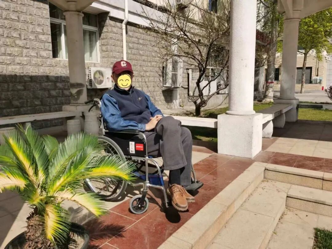 Mr Chen’s health gradually recovered after treatment.