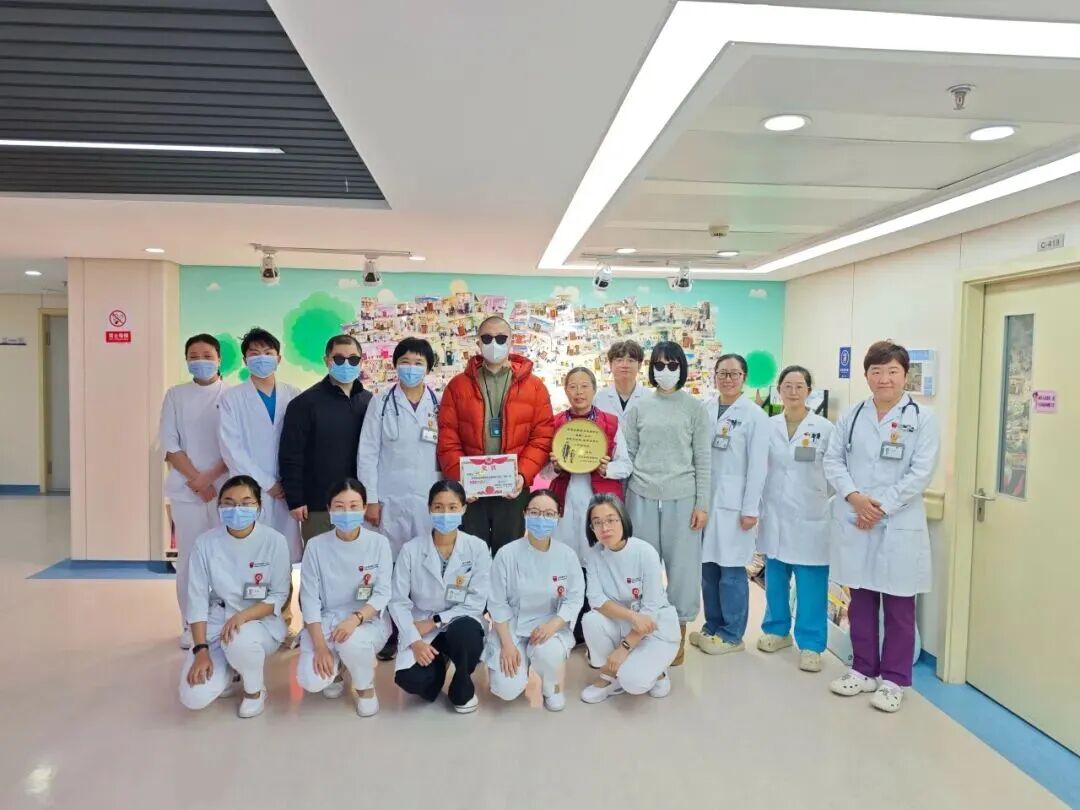 Discharge day group photo